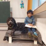 Gemeinsames Lesen macht Spaß.
